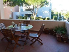 Studio mezzanine 4 couchages à Cavalaire avec terrasse, ascenseur, lave-vaisselle et lave-linge - FR-1-226B-27